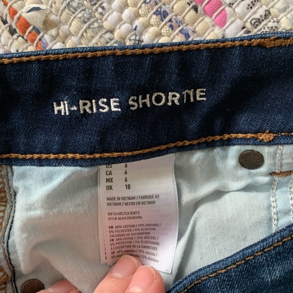 American Eagle Hi-Rise Shortie size 6 - Picture 4 of 4